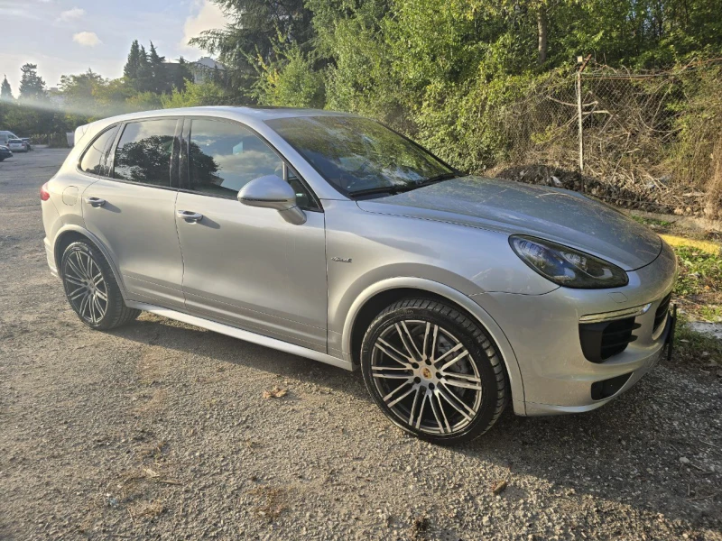 Porsche Cayenne Platinum Edition, снимка 2 - Автомобили и джипове - 47494264