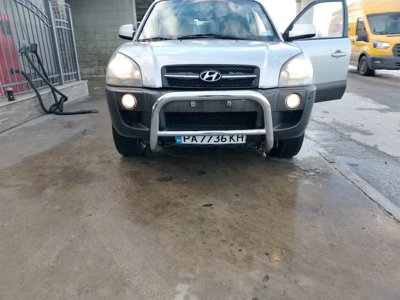 Hyundai Tucson 2.0 CRDI/4* 4, снимка 1 - Автомобили и джипове - 48360951