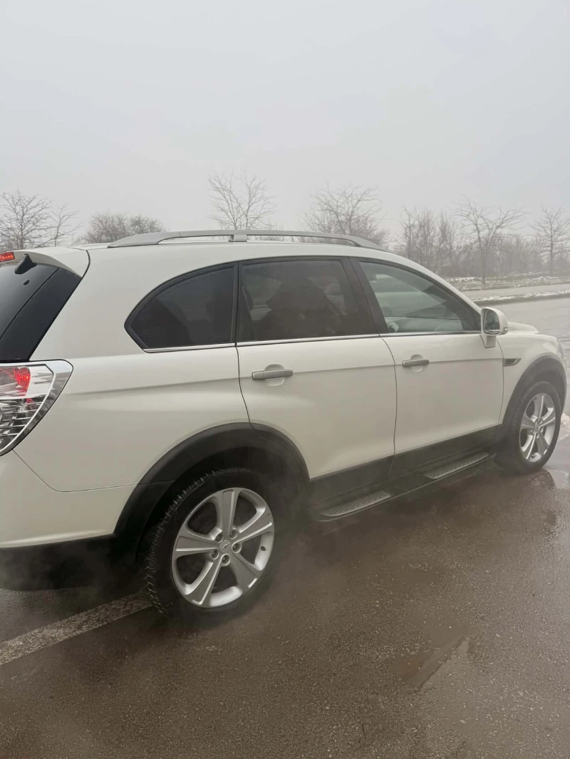 Chevrolet Captiva, снимка 6 - Автомобили и джипове - 53215555