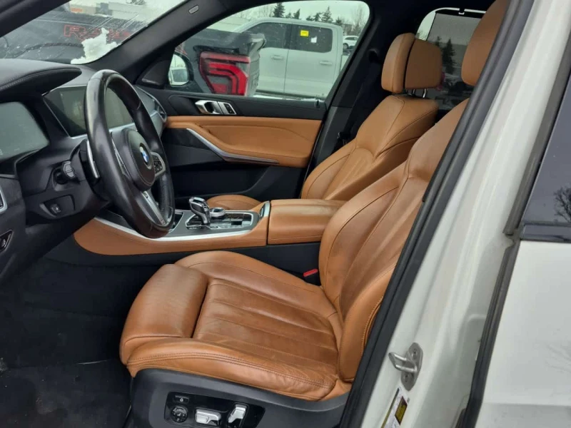 BMW X5 XDRIVE40I| M PCKG| SWAROWSKI| HARMAN/KARDON| ОБДУХ, снимка 8 - Автомобили и джипове - 53558229