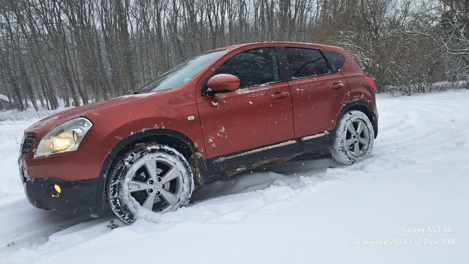 Nissan Qashqai 2.0i - изображение 2