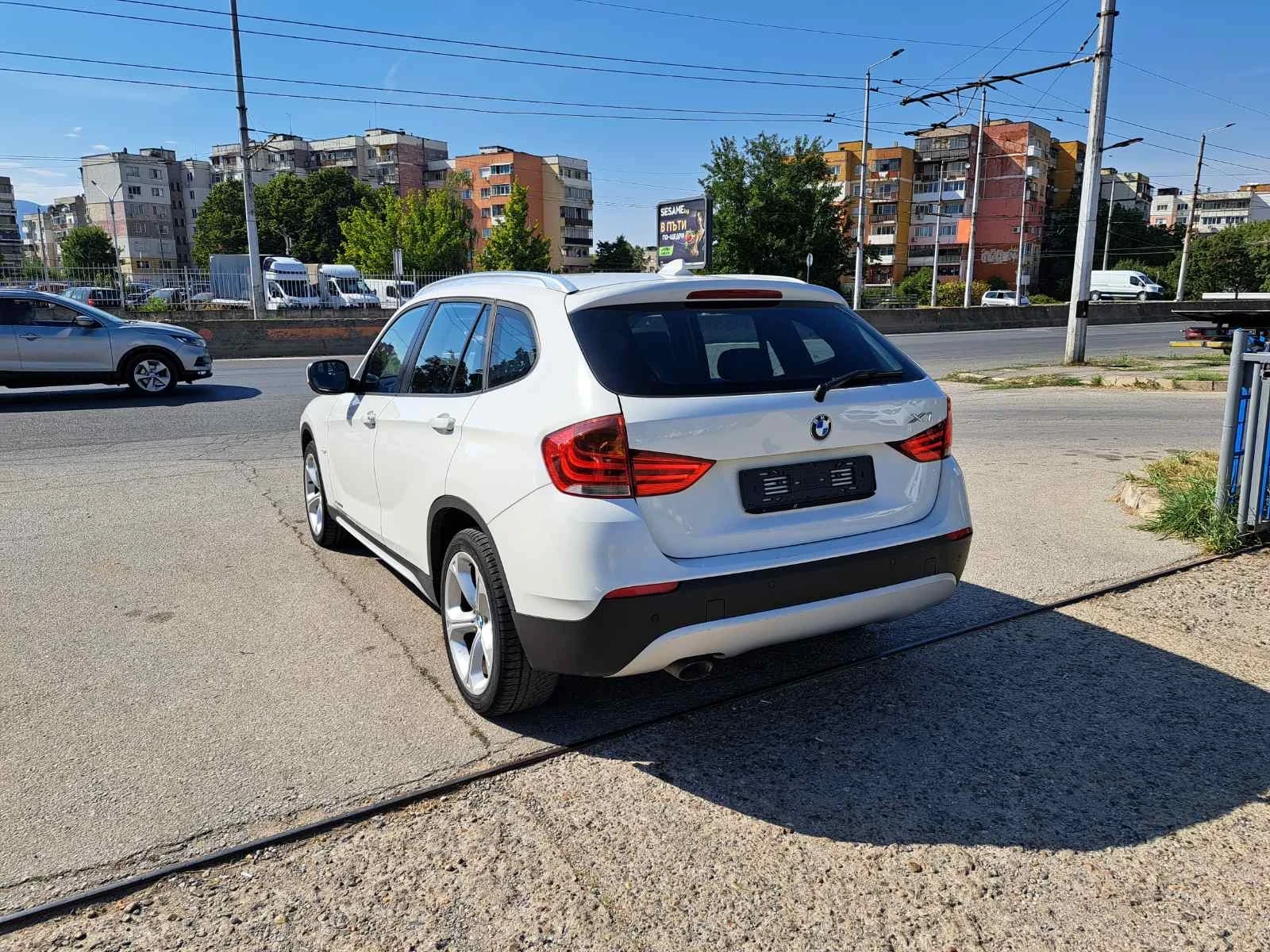 BMW X1 XDrive 20d - изображение 5