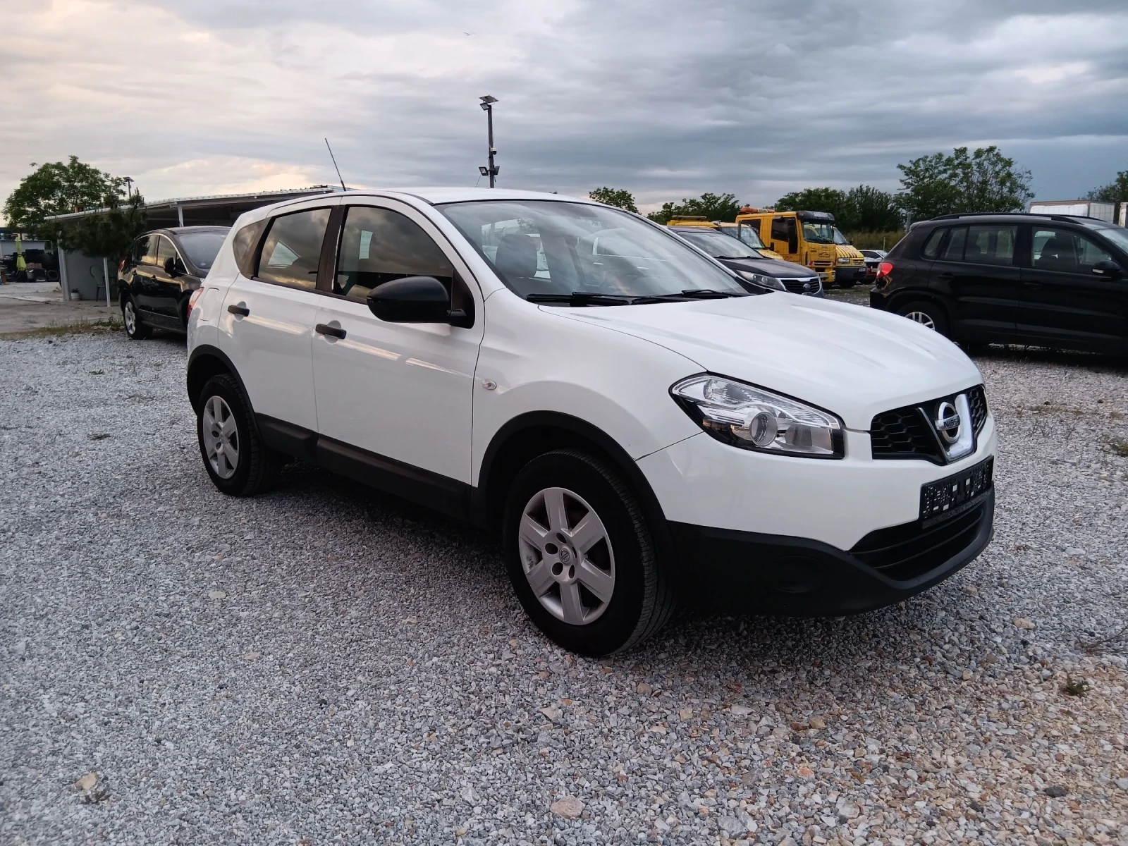 Nissan Qashqai 1.6i Facelift  - изображение 2