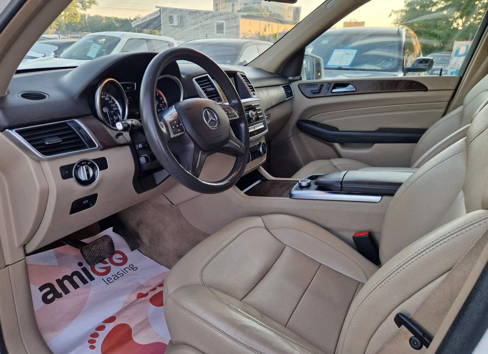 Mercedes-Benz ML 350 Регистриран /Обслужен/На Пружинни/Лизинг  - изображение 9