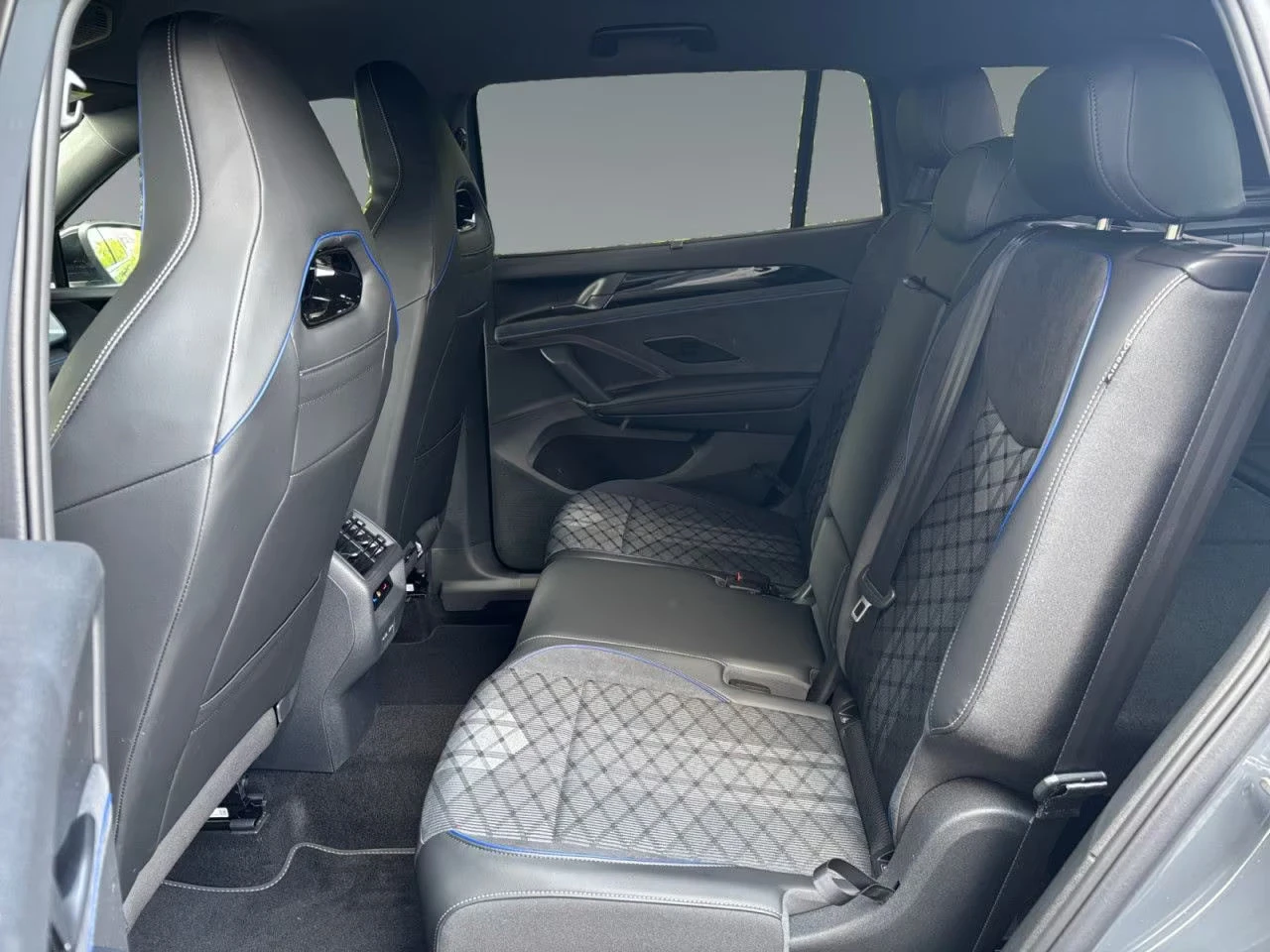 VW Tayron 2.0TDI/R-LINE/150HP/NAVI/7S./MASSAGE/ACC/LED/889f | Mobile.bg   13