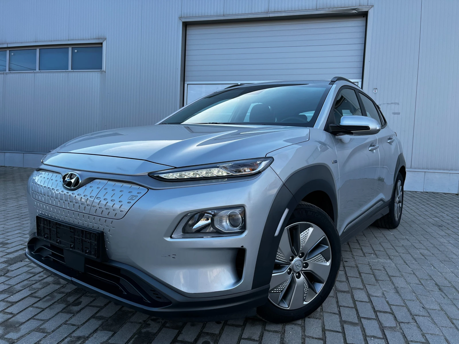 Hyundai Kona EV FASHION 64KW/h 204 k.�. SOH-100% ����� ����� | Mobile.bg � ����������� 1