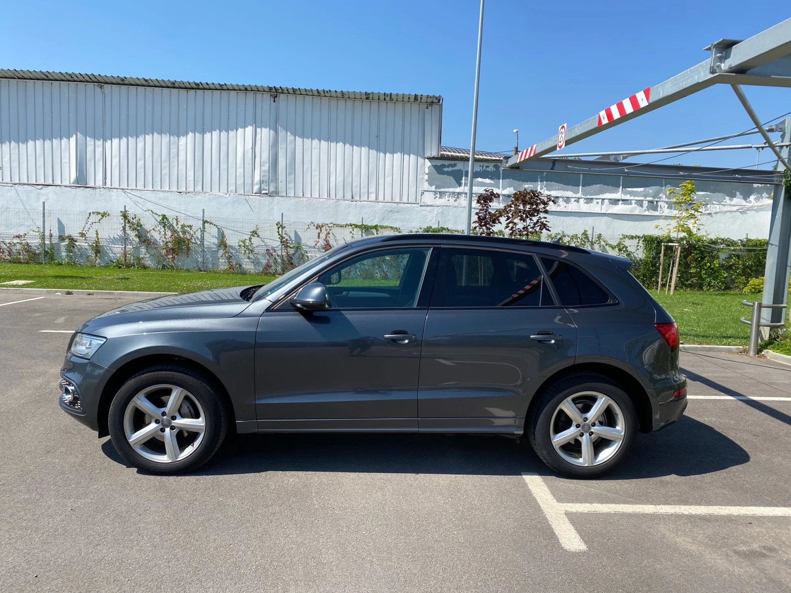 Audi Q5 2.0 TDI S-LINE, снимка 3 - Автомобили и джипове - 53719250