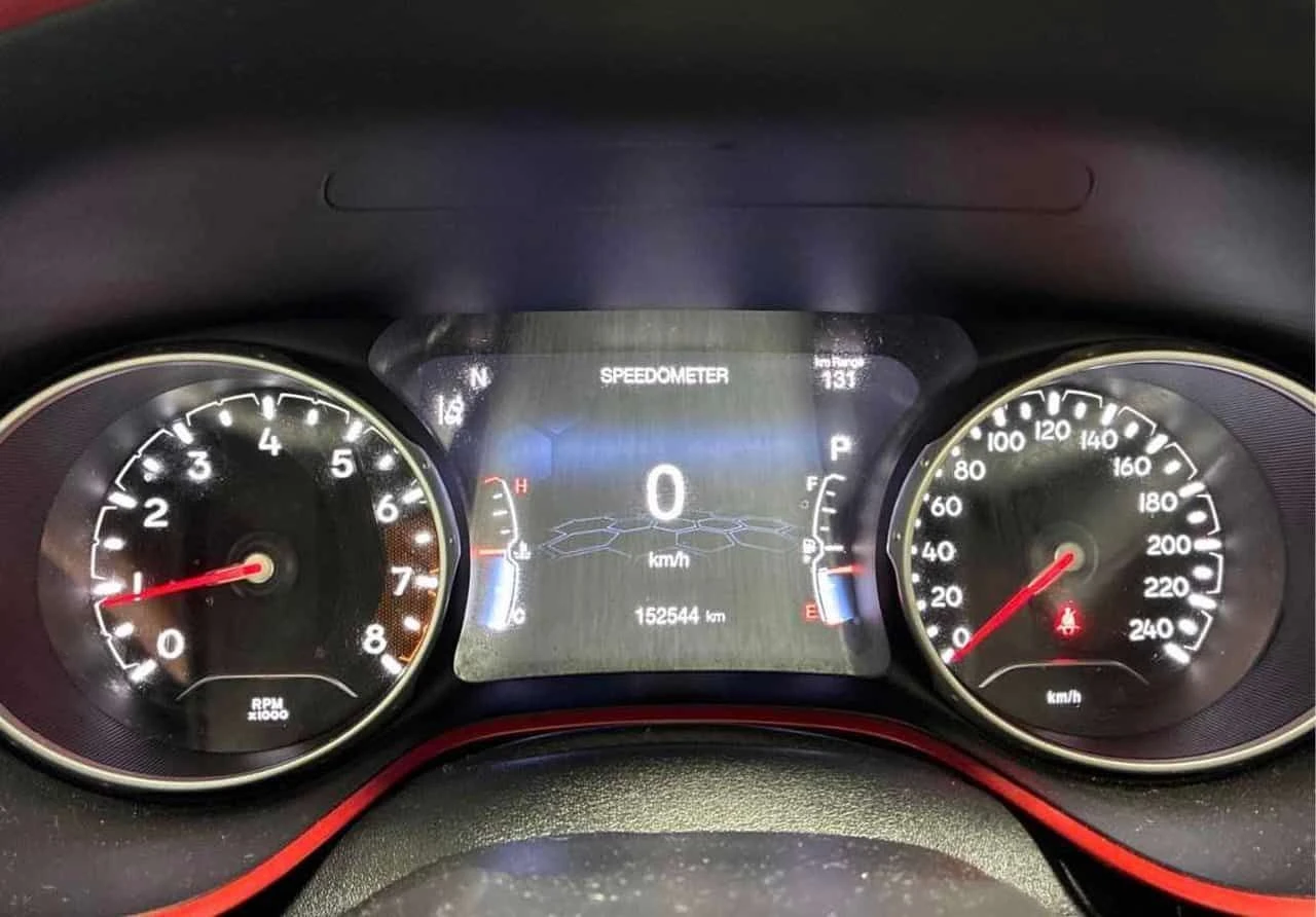 Jeep Compass * Trailhawk * CARFAX * KEYLESS * ПАНО, снимка 8 - Автомобили и джипове - 54145382