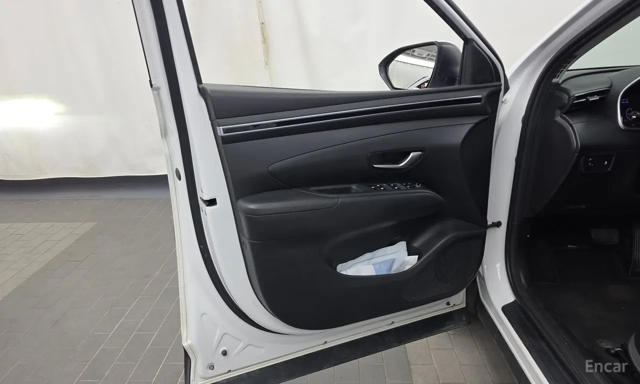 Hyundai Tucson Full extras* Цена до България, снимка 13 - Автомобили и джипове - 55640730