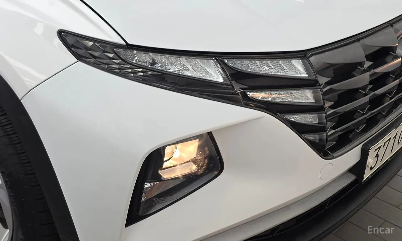 Hyundai Tucson Full extras* Цена до България, снимка 10 - Автомобили и джипове - 55640730