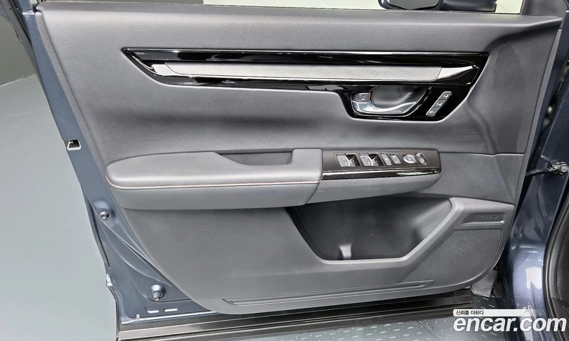 Honda Cr-v 2.0 Hybrid Touring 4WD, снимка 14 - Автомобили и джипове - 55668958