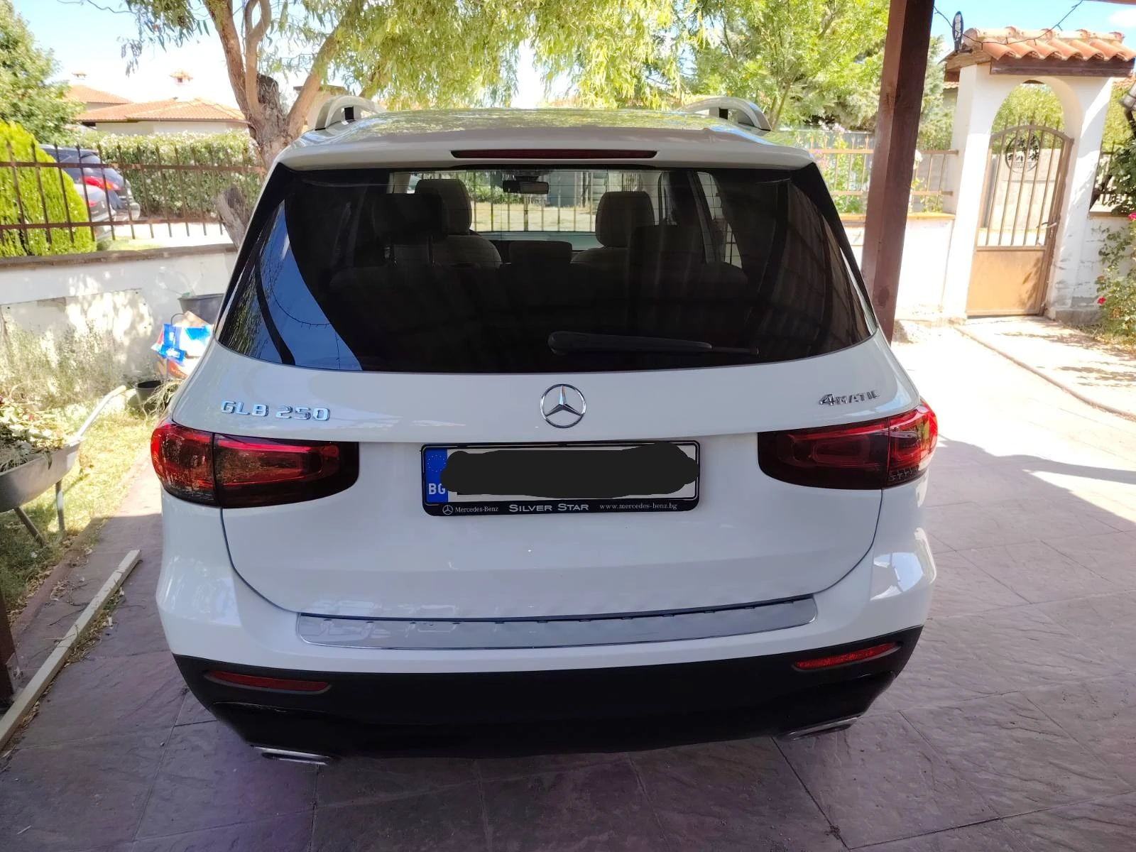 Mercedes-Benz GLB 250, снимка 2 - Автомобили и джипове - 55711419
