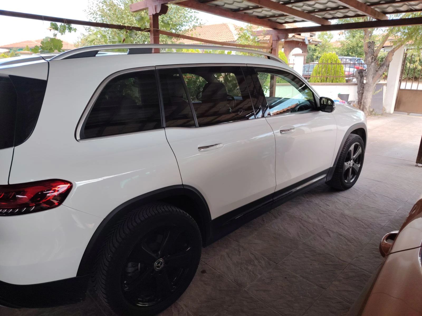 Mercedes-Benz GLB 250, снимка 3 - Автомобили и джипове - 55711419