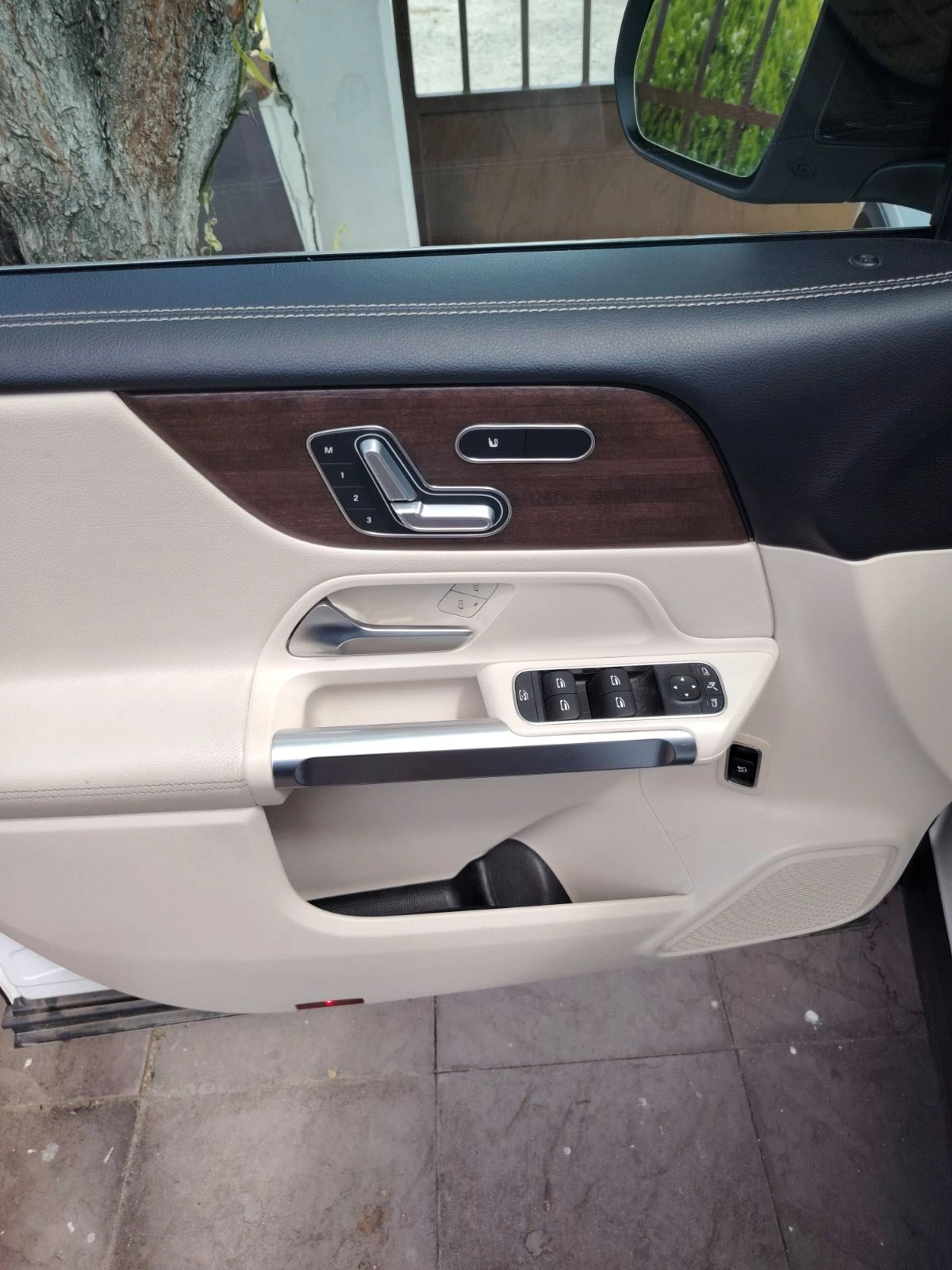 Mercedes-Benz GLB 250, снимка 7 - Автомобили и джипове - 55711419