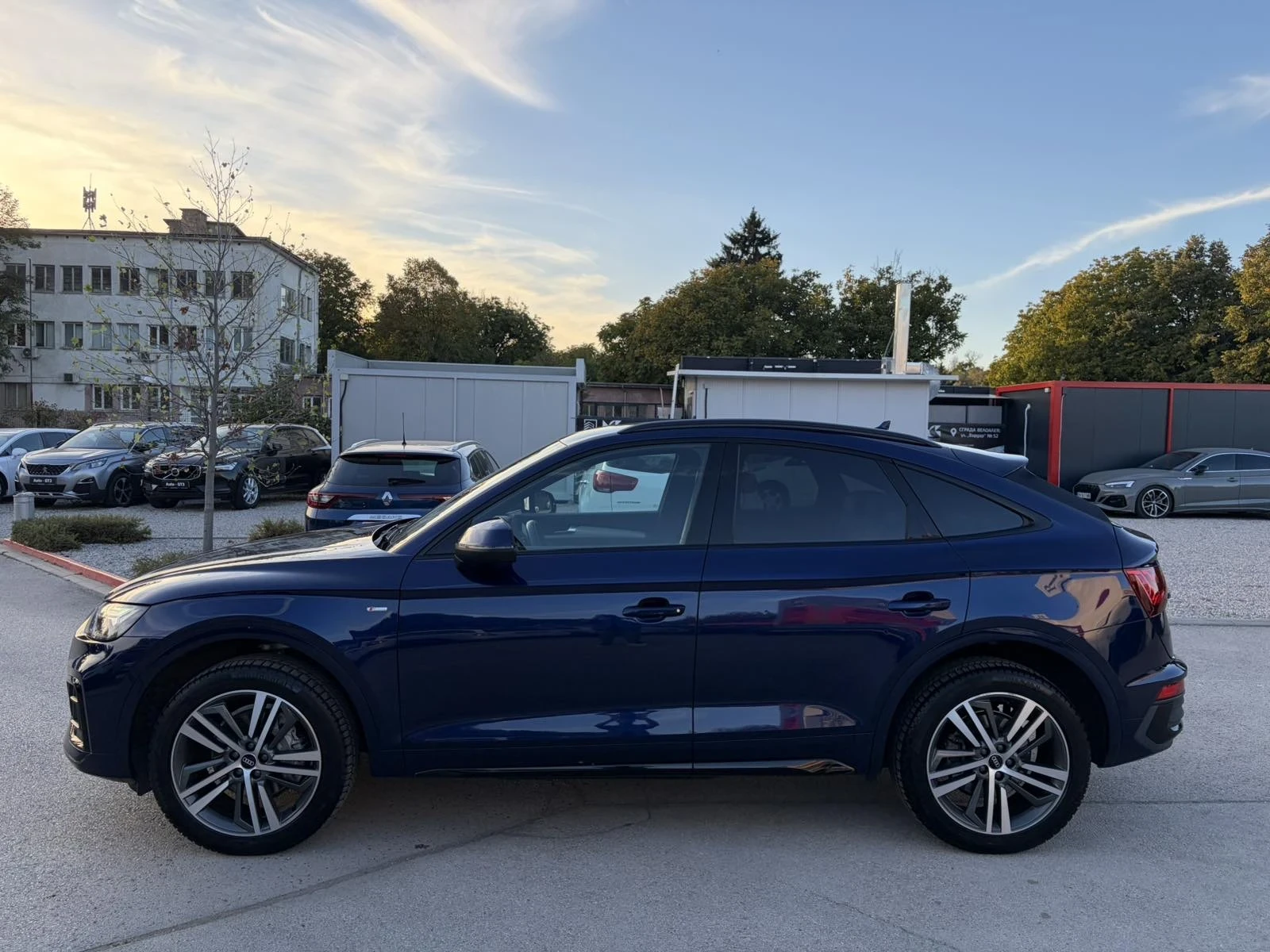 Audi Q5 S-line, снимка 3 - Автомобили и джипове - 56111693