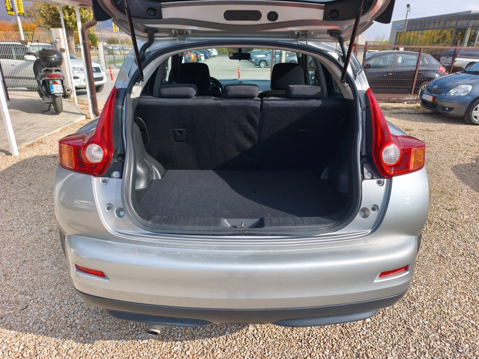 Nissan Juke КАТО НОВА, снимка 16 - Автомобили и джипове - 56658427