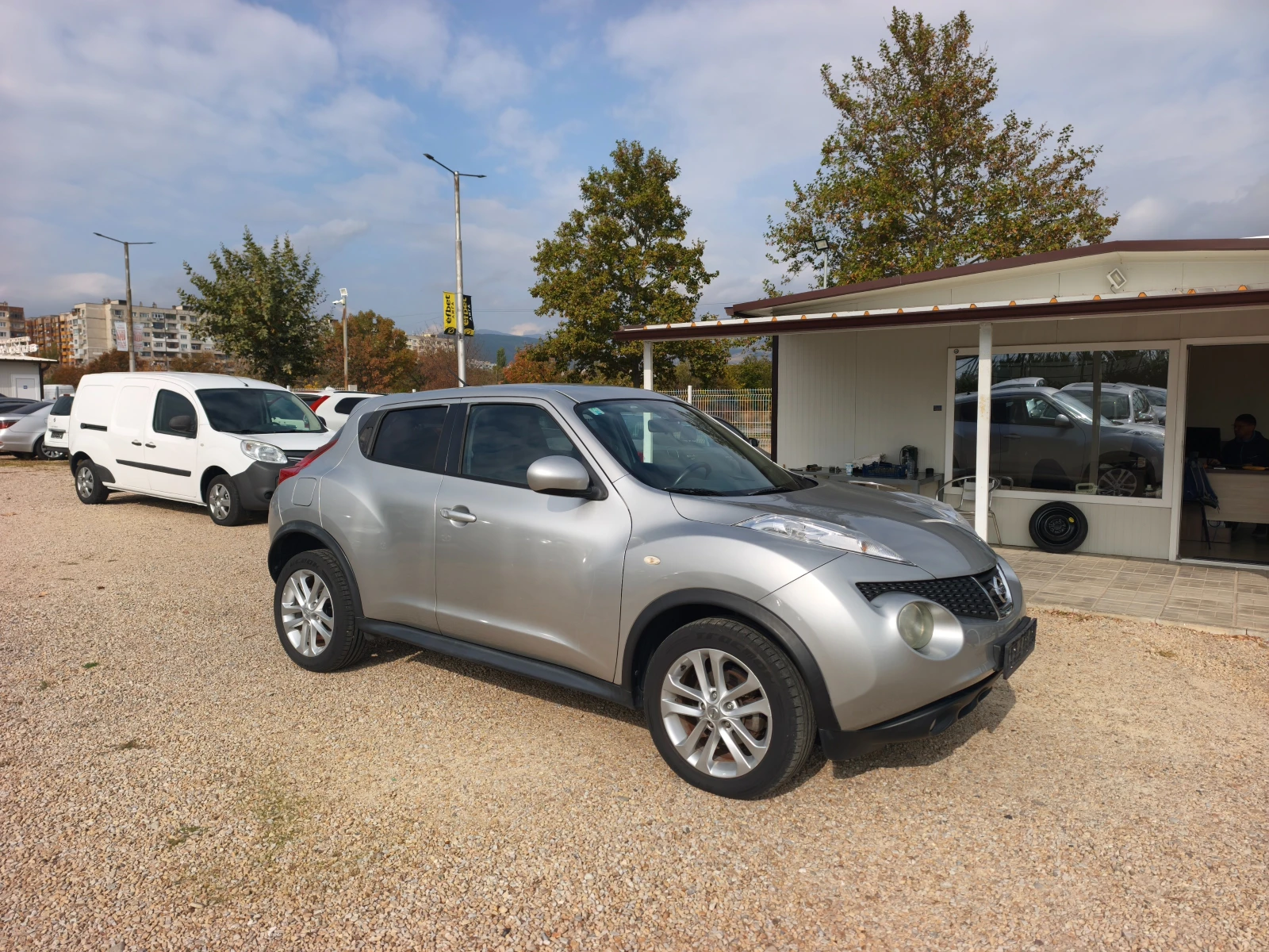 Nissan Juke КАТО НОВА, снимка 4 - Автомобили и джипове - 56658427
