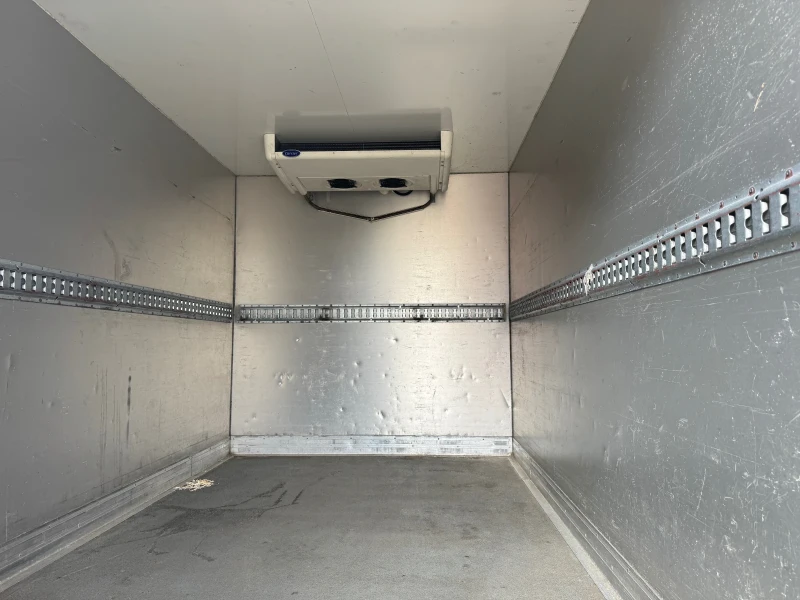 VW Crafter 2.0TDI* Хладилен + Ток* 3.50 метра фургон, снимка 8 - Бусове и автобуси - 41864136