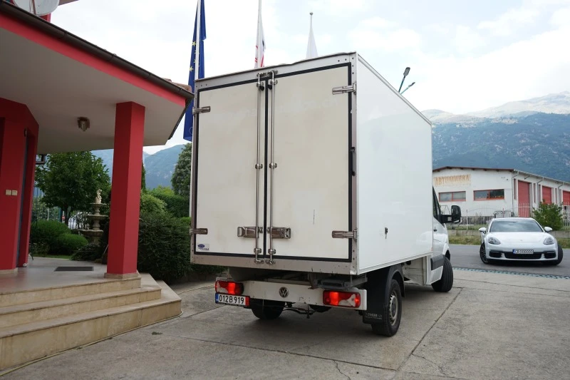 VW Crafter 2.0TDI* Хладилен+ Ток* Euro5b, снимка 11 - Бусове и автобуси - 41864136