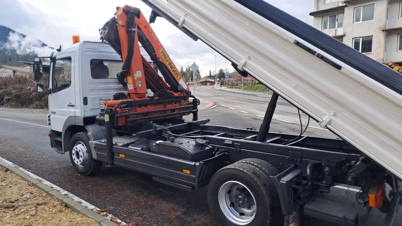 Mercedes-Benz Atego 1223 Самосвал с кран , снимка 11 - Камиони - 52650253