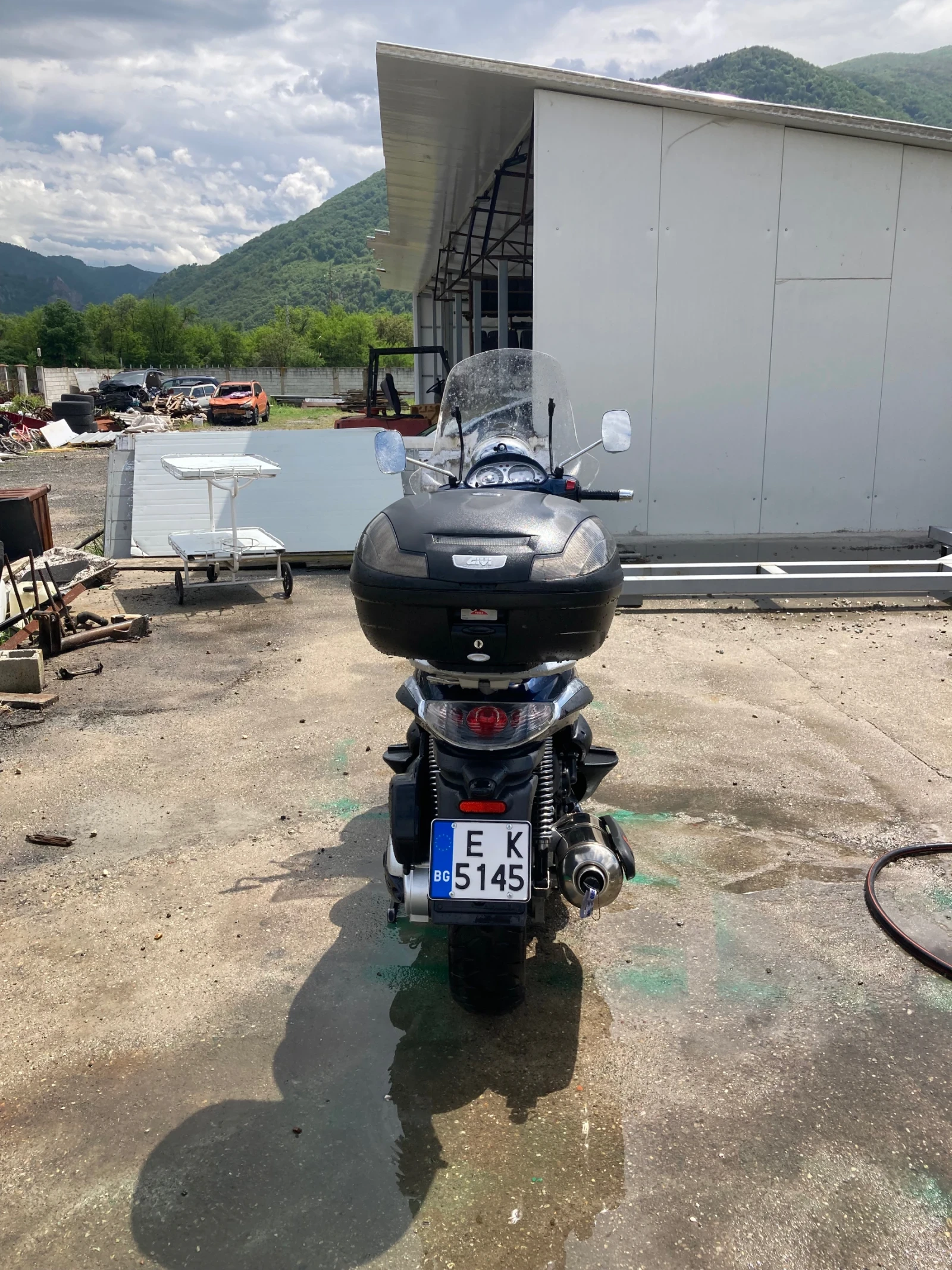 Piaggio Beverly 400 ie 2010 M 34 - изображение 4