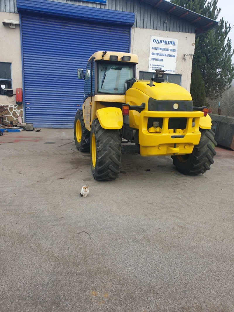 Телескопичен товарач New Holland LM 430 ATPTHC, снимка 11 - Селскостопанска техника - 52503265