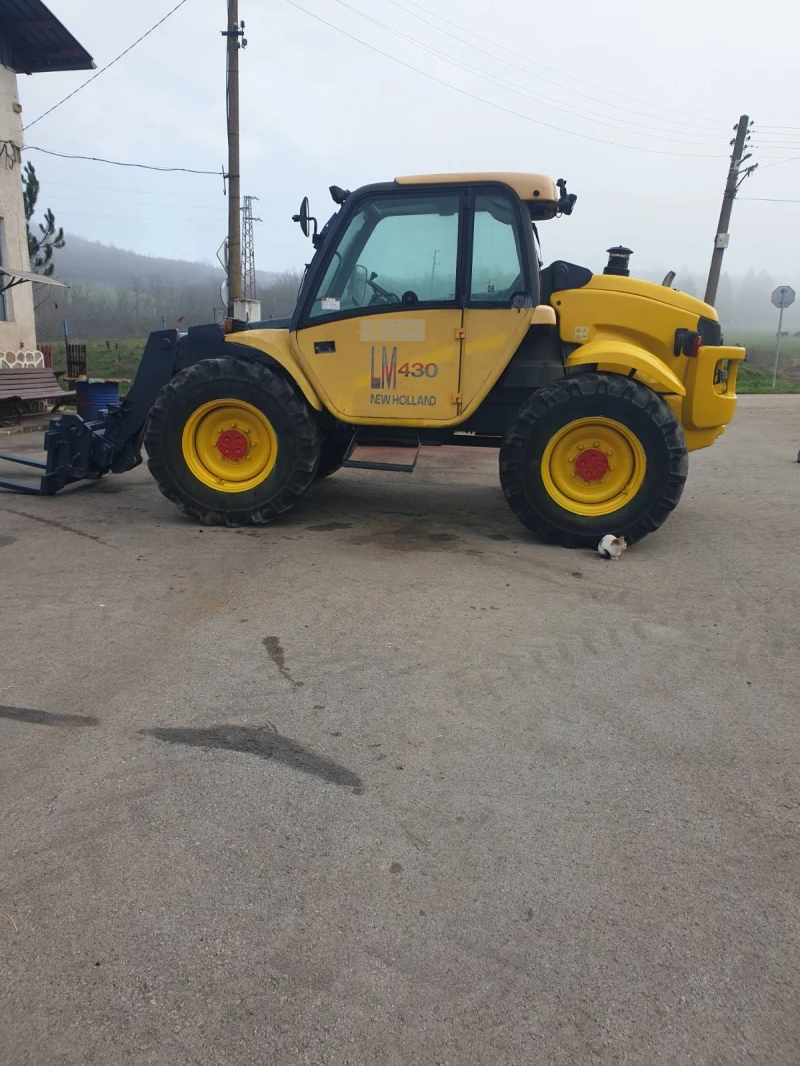 Телескопичен товарач New Holland LM 430 ATPTHC, снимка 12 - Селскостопанска техника - 52503265