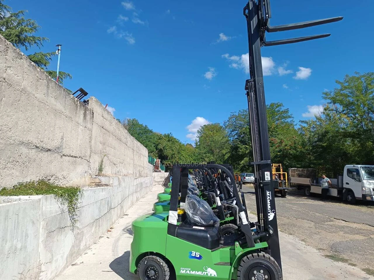 ������� Komatsu  ���� �������� 3, 5 ���� | Mobile.bg � ����������� 2