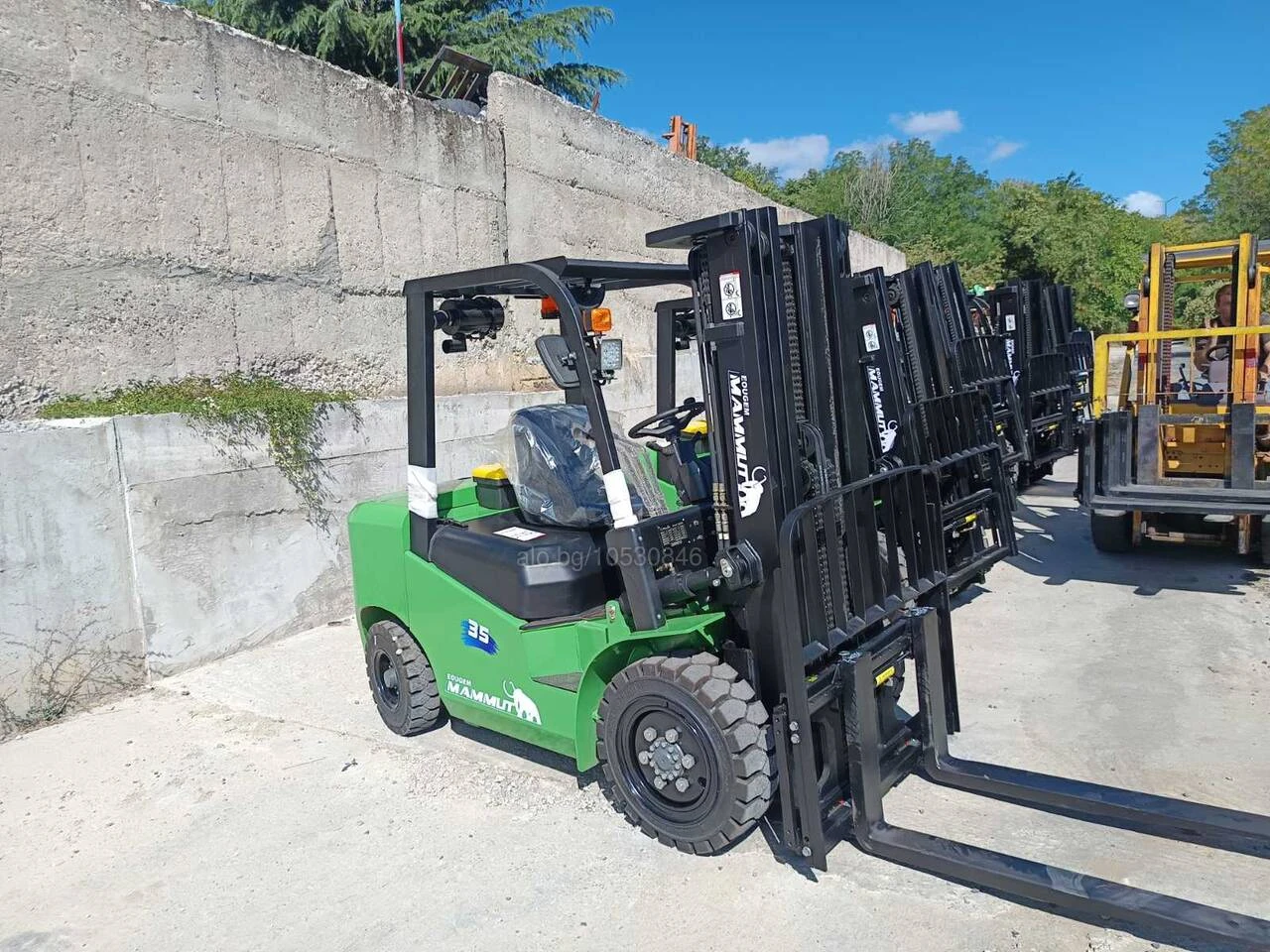 ������� Komatsu  ���� �������� 3, 5 ���� | Mobile.bg � ����������� 8