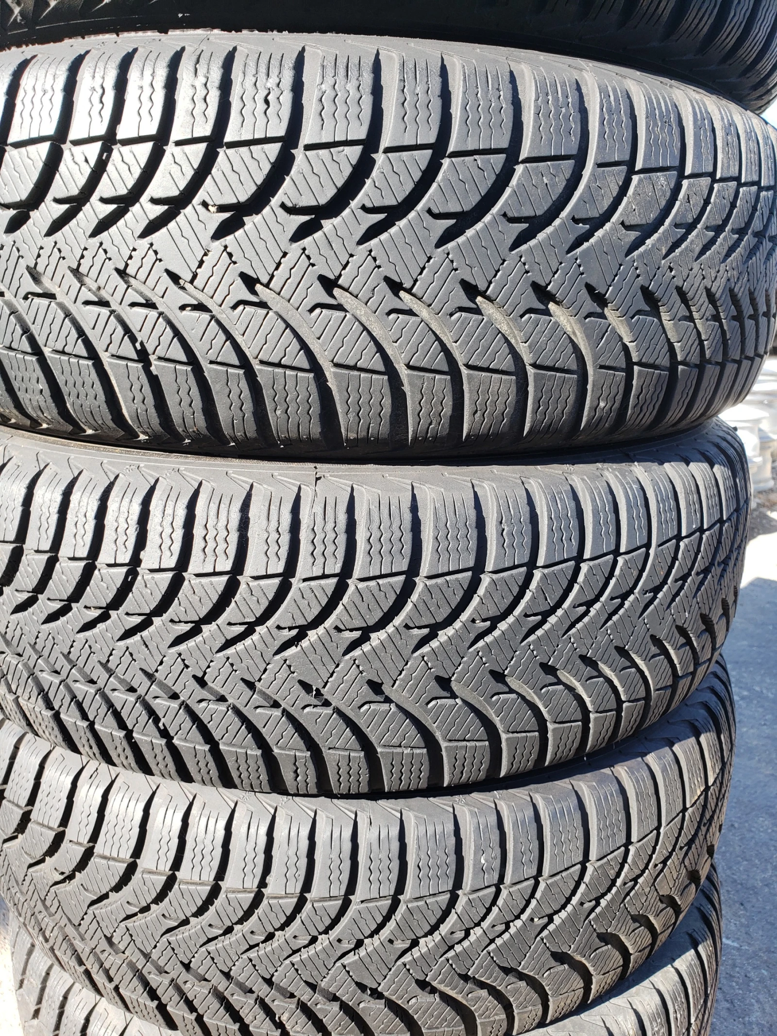 Гуми Зимни 185/65R15, снимка 6 - Гуми и джанти - 56001844