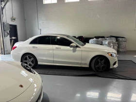 Mercedes-Benz C 300 * CARFAX * ОПЦИЯ ЗА ФИНАНСИРАНЕ, снимка 3