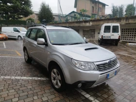 Subaru Forester Italy 151000km, снимка 1