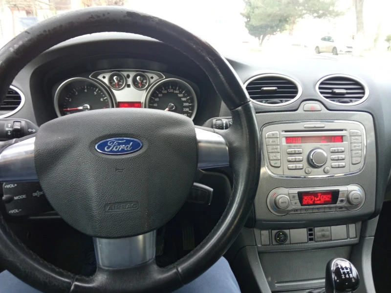 Ford Focus, снимка 12 - Автомобили и джипове - 47271593