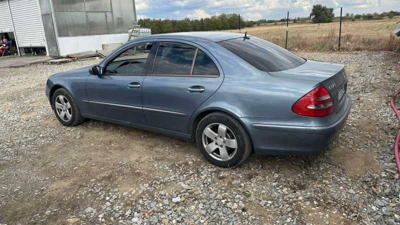 Mercedes-Benz E 270, снимка 3 - Автомобили и джипове - 47931299