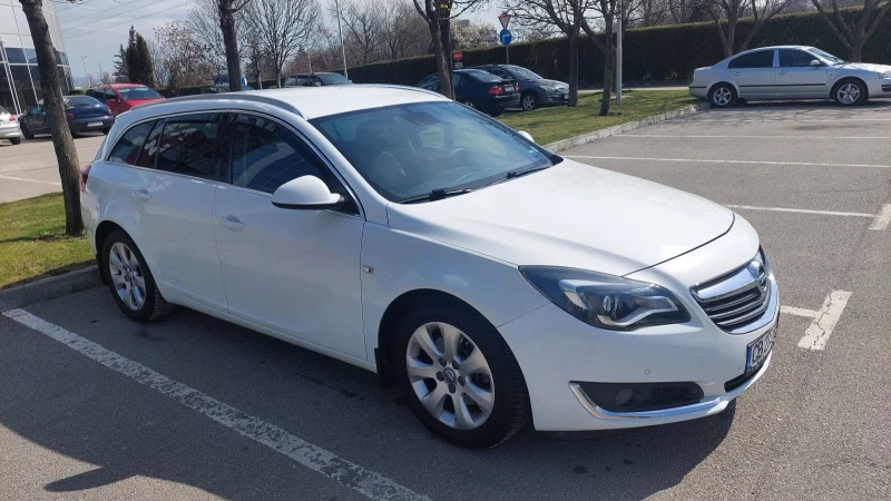 Opel Insignia, снимка 2 - Автомобили и джипове - 49594706