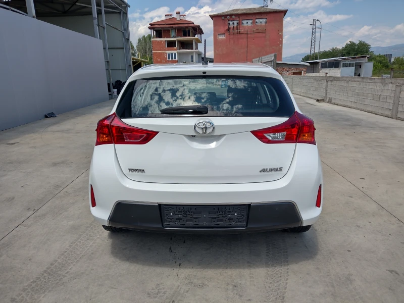 Toyota Auris 1.4 D-4D* 6ск.* Камера* , снимка 4 - Автомобили и джипове - 51075389