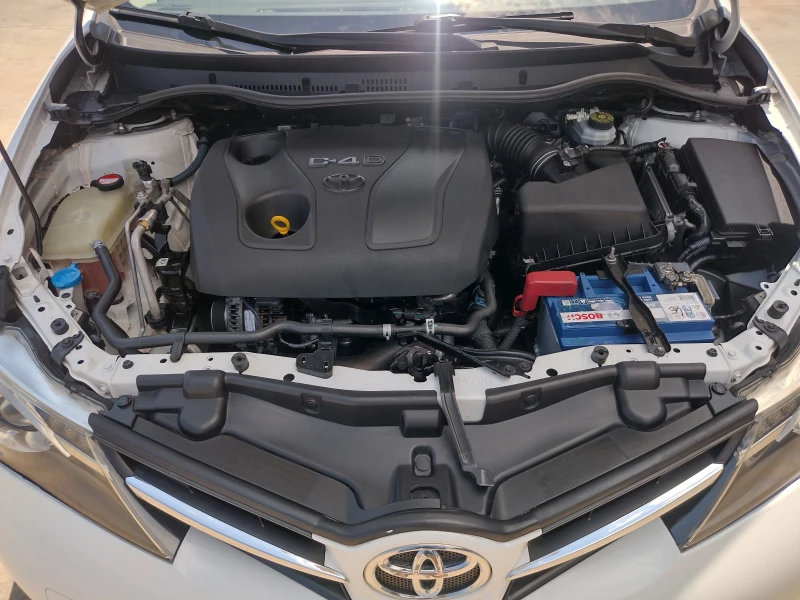Toyota Auris 1.4 D-4D* 6ск.* Камера* , снимка 16 - Автомобили и джипове - 51075389