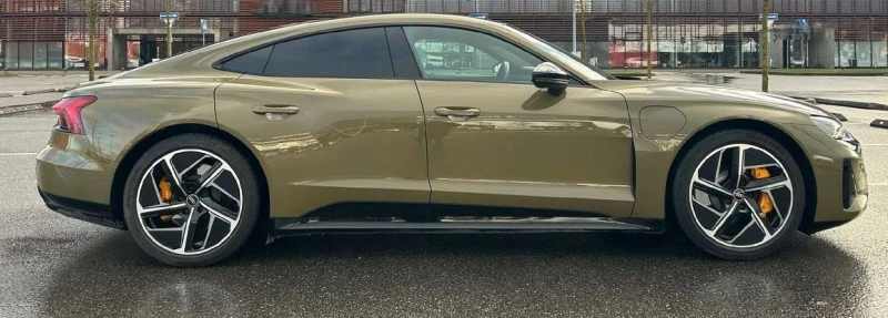 Audi E-Tron GT Quattro, снимка 3 - Автомобили и джипове - 52552653