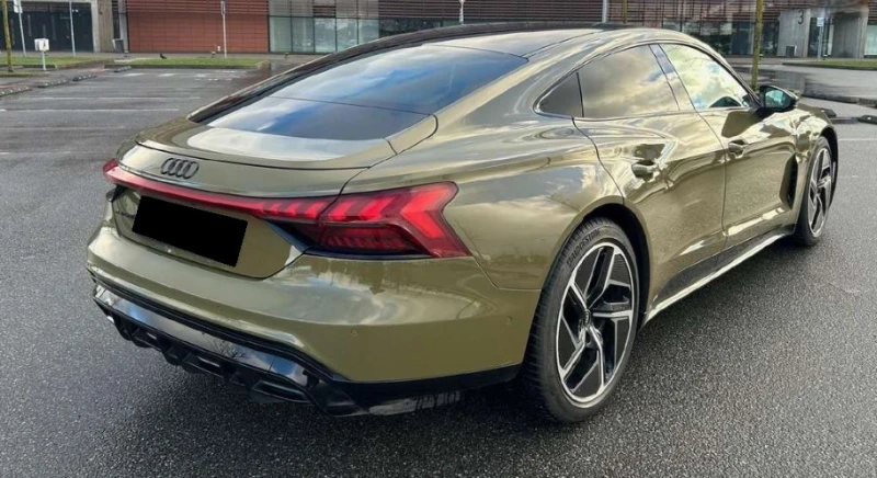 Audi E-Tron GT Quattro, снимка 4 - Автомобили и джипове - 52552653