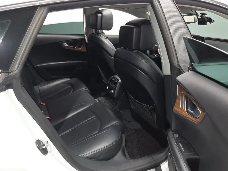 Audi A7 3.0 TDI Quattro - САМО 30% АВАНС, снимка 12 - Автомобили и джипове - 56158759