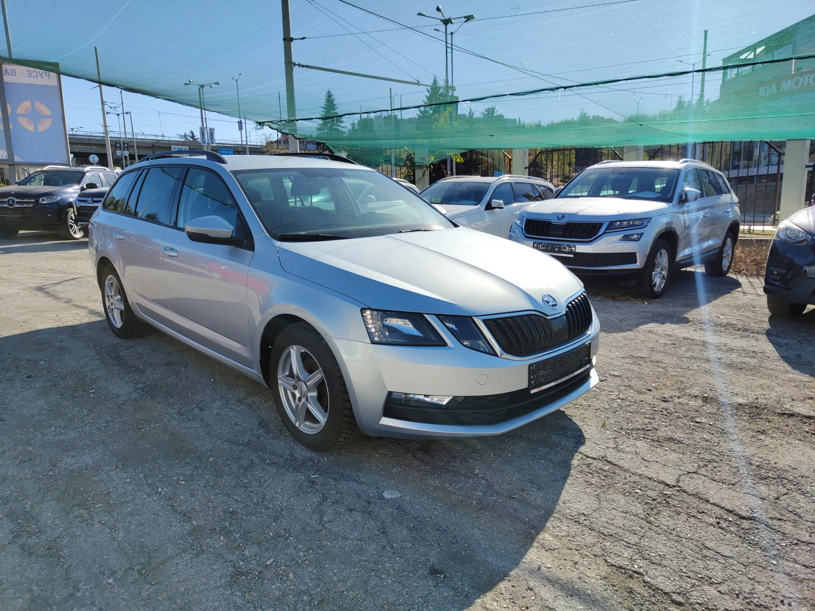 Skoda Octavia 1.6TDI NAVI+ MEDIA DISTRONIC  - изображение 8