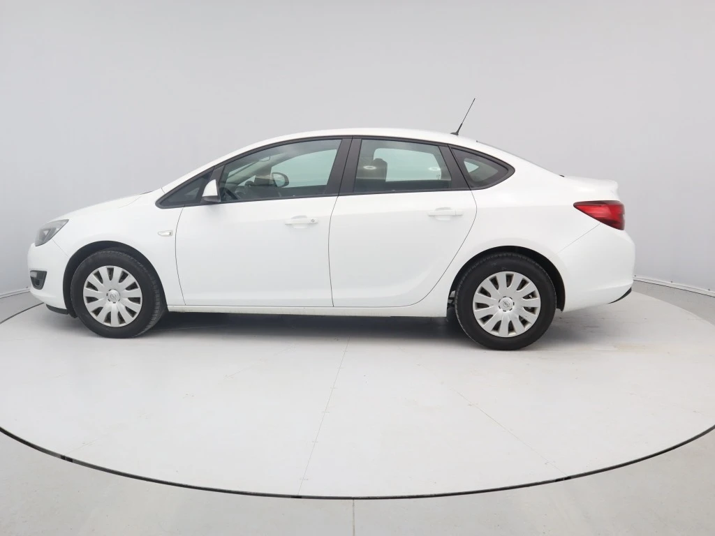 Opel Astra 1.6 CDTi - изображение 4