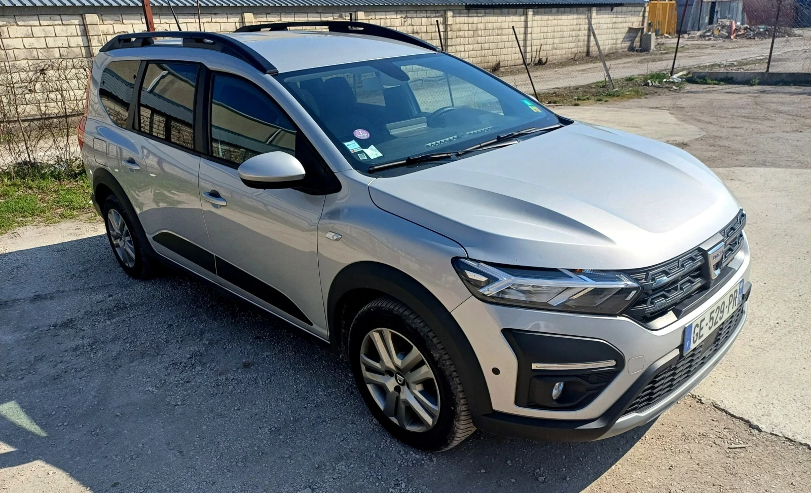 Dacia Jogger 1.0 Еco-G LPG - изображение 6
