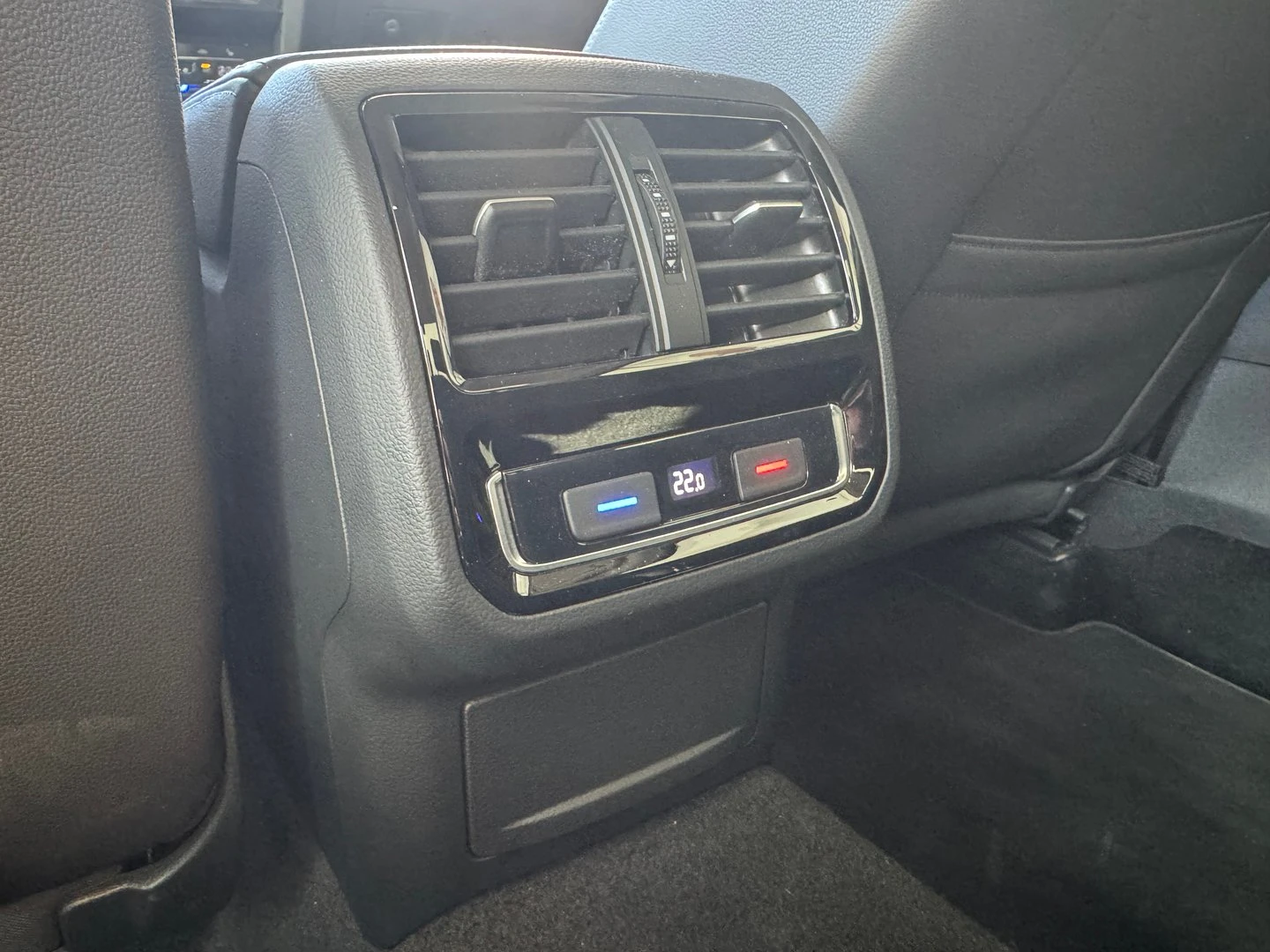 VW Passat Elegance 1.5 TSI OPF DSG - изображение 8
