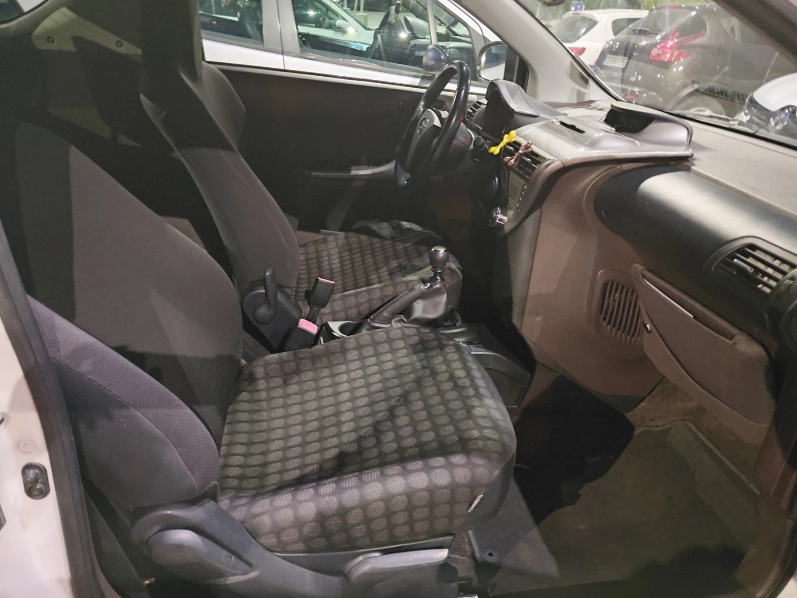 Toyota IQ  - изображение 7