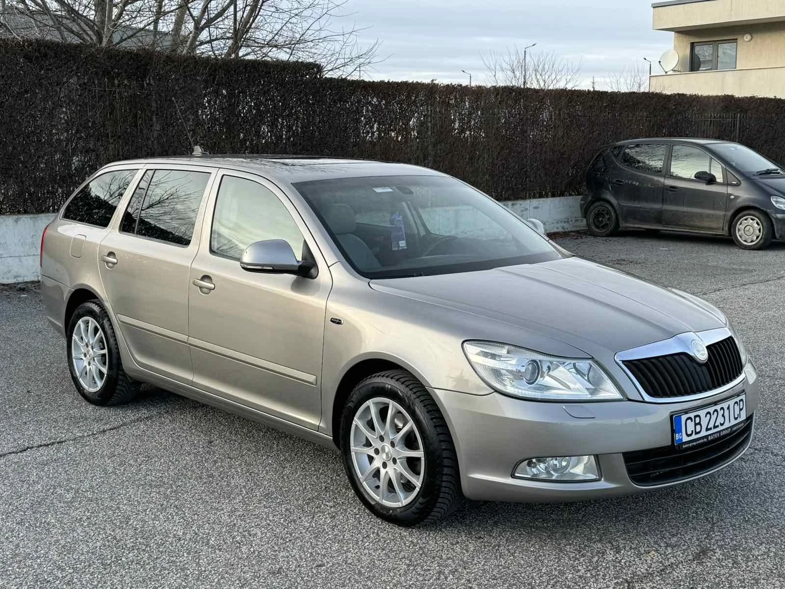 Skoda Octavia 2, 0 TDI DSG L&K - изображение 2