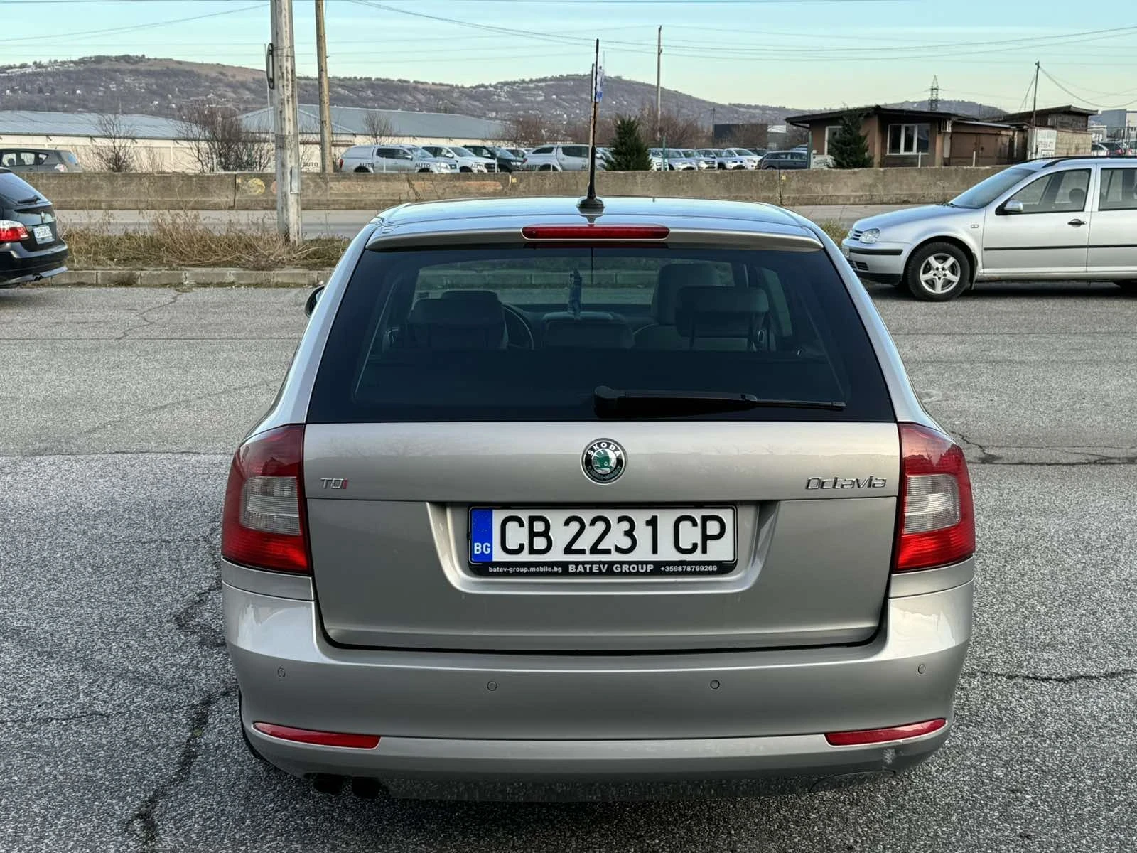 Skoda Octavia 2, 0 TDI DSG L&K - изображение 6
