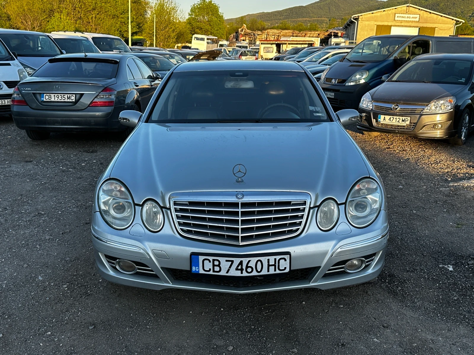 Mercedes-Benz E 270  - изображение 2