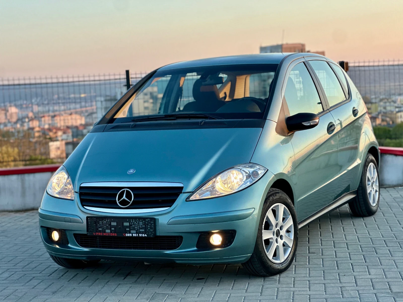 Mercedes-Benz A 150 Автоматик, снимка 2 - Автомобили и джипове - 54459419