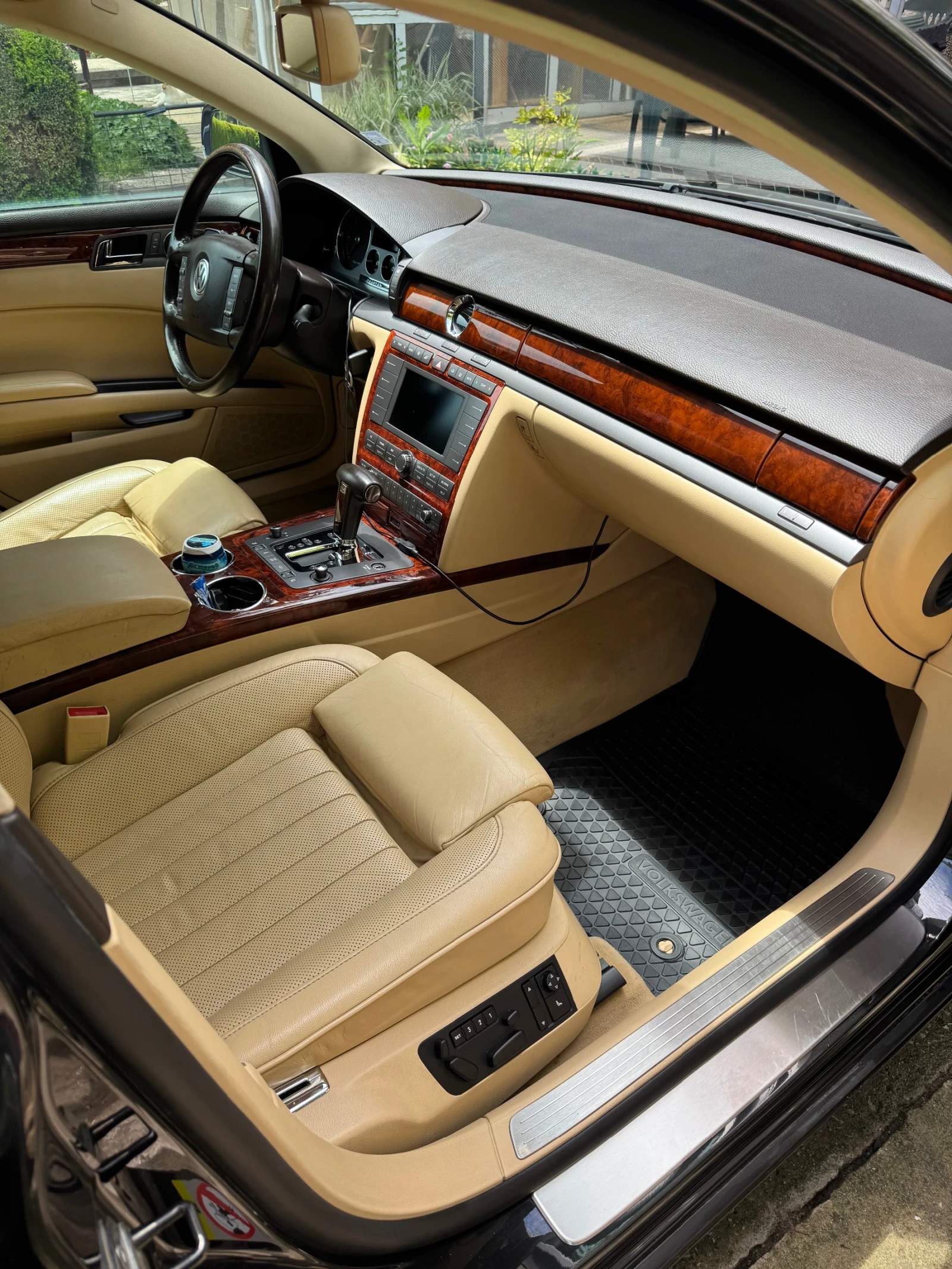 VW Phaeton 3.0 TDI, снимка 9 - Автомобили и джипове - 54737295